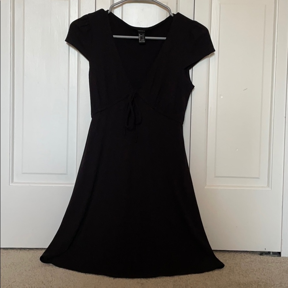 Black dress with tie